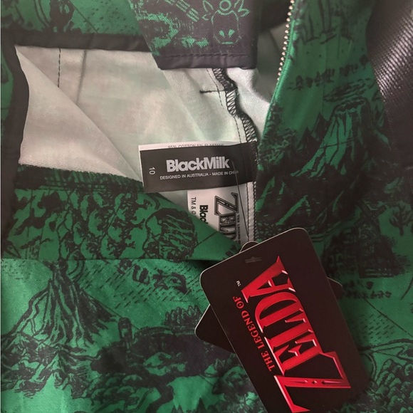 NWT! Zelda Hyrule Cargo Pants - Picture 4 of 7